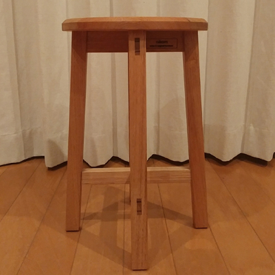 stool2.jpg