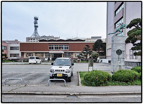 秋田県庁 噴水跡 駐車場