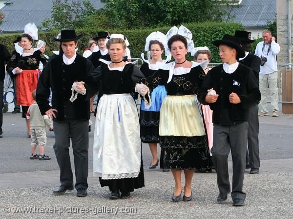フランス　ブルターニュ地方　セットアップ　民族衣装　ヴィンテージ　デッドストック
